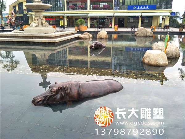 东莞铸铜雕塑厂家制作犀牛