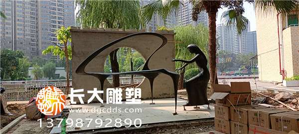 清远市第三中学音乐题材铸铜雕塑安装完成