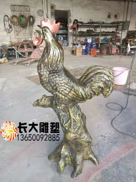 江西雕塑铸铝公鸡制作完成